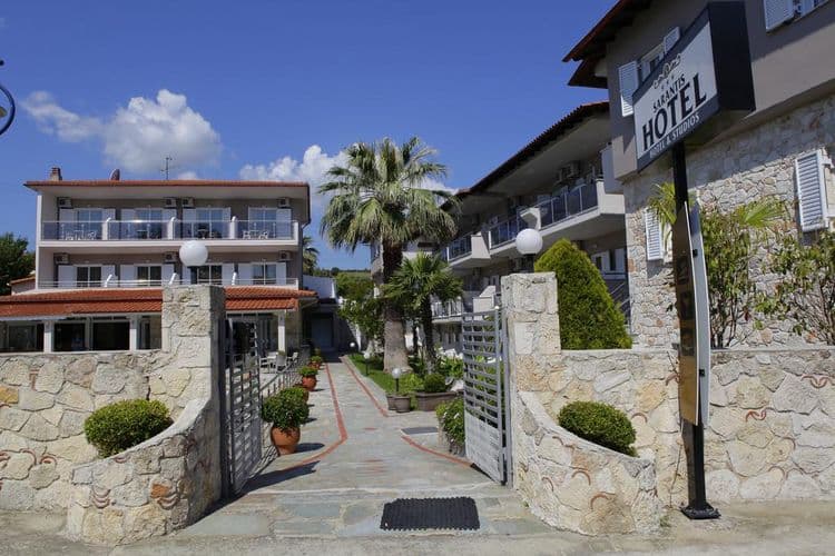 Sarantis Hotel