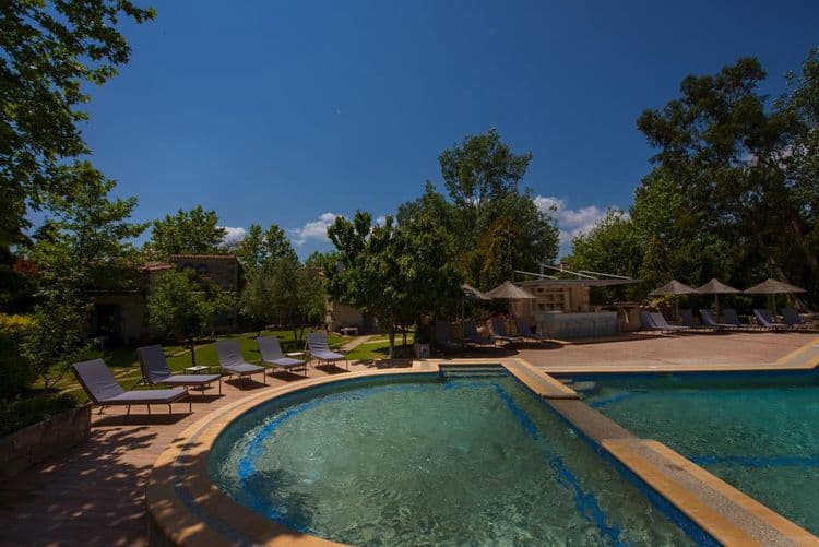 Petrino Suites Hotel