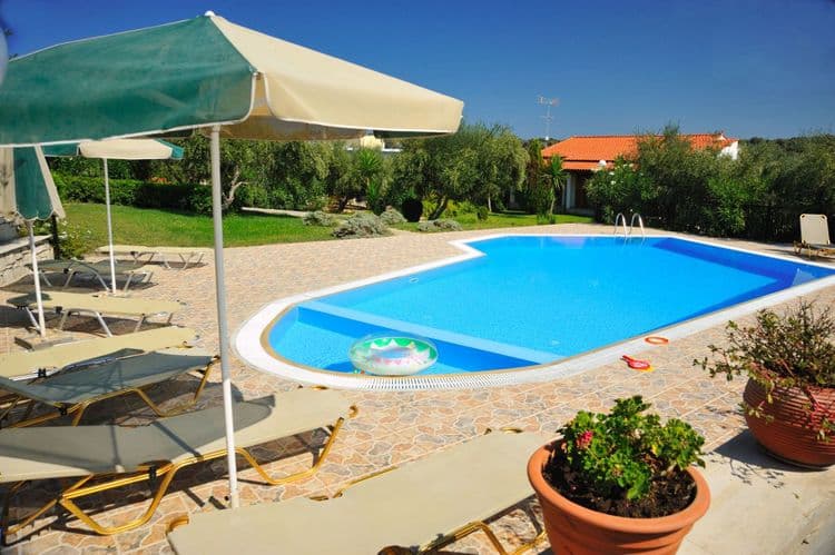 Villas Lefkothea