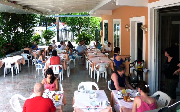 Perama Hotel
