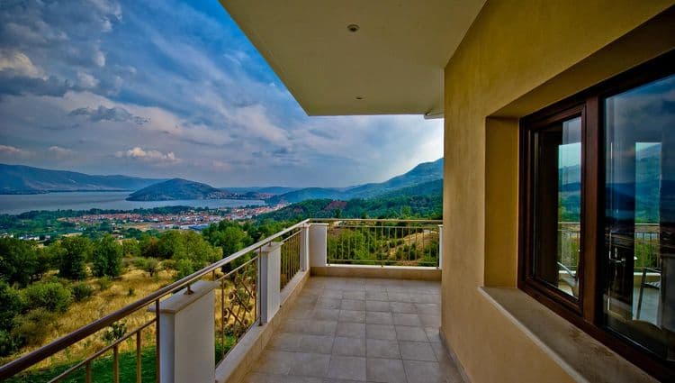Enastron View Hotel