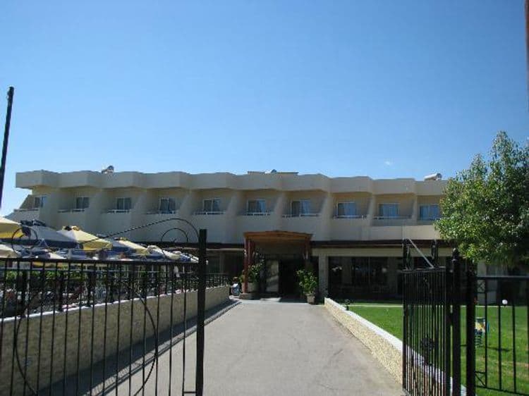 Relax Hotel