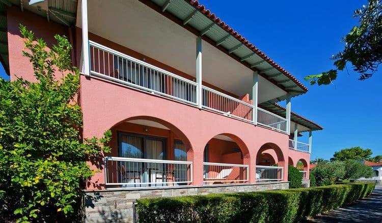 Hanioti Village & Spa Resort