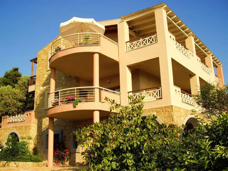 Sanorama Suites