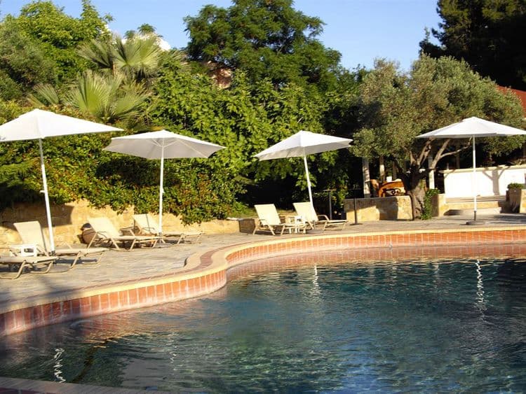 Sanorama Suites