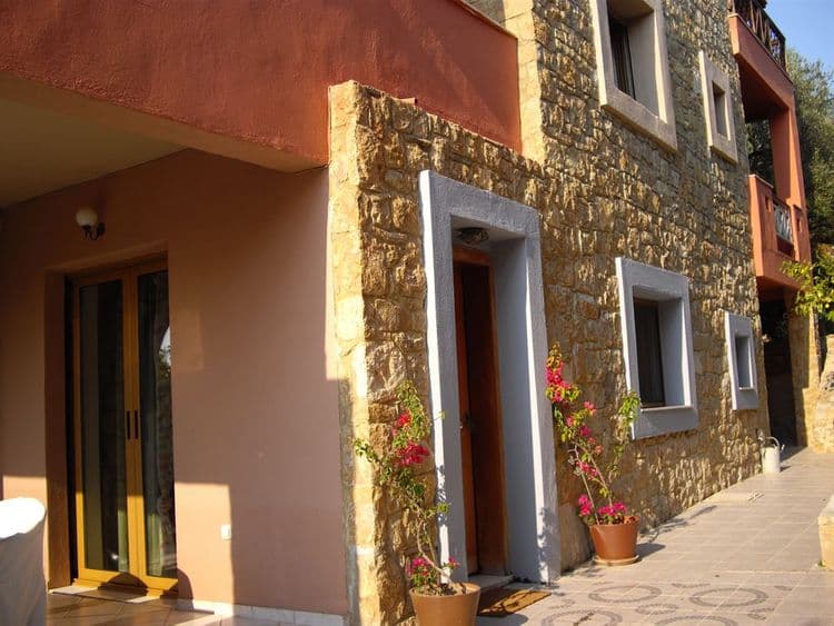 Sanorama Suites