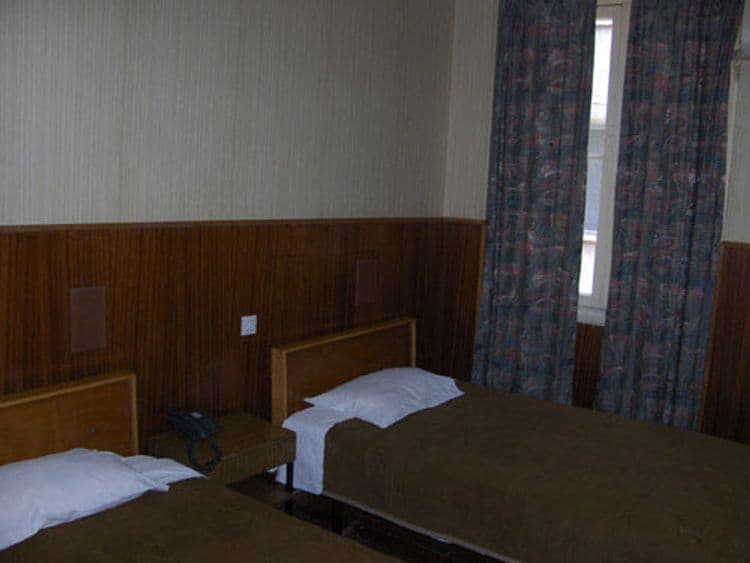 Arta Hotel