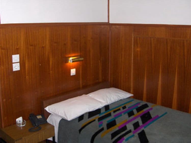 Arta Hotel