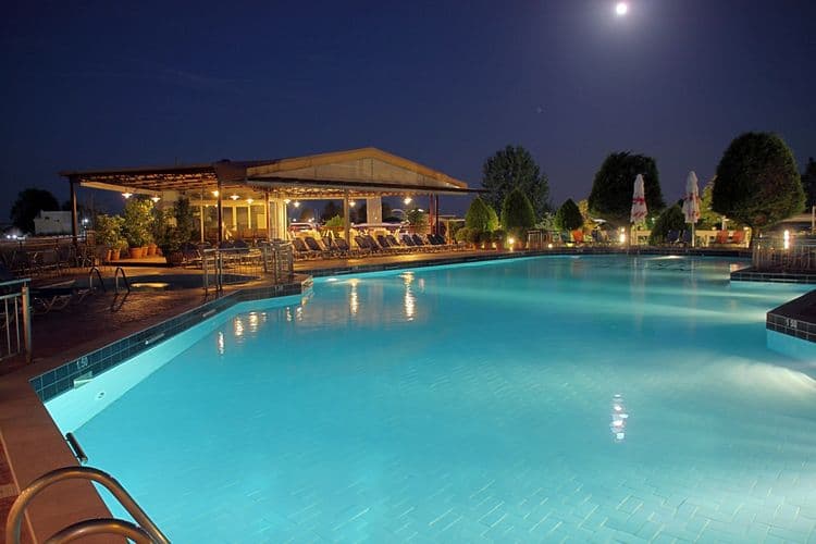 Grand Platon Hotel