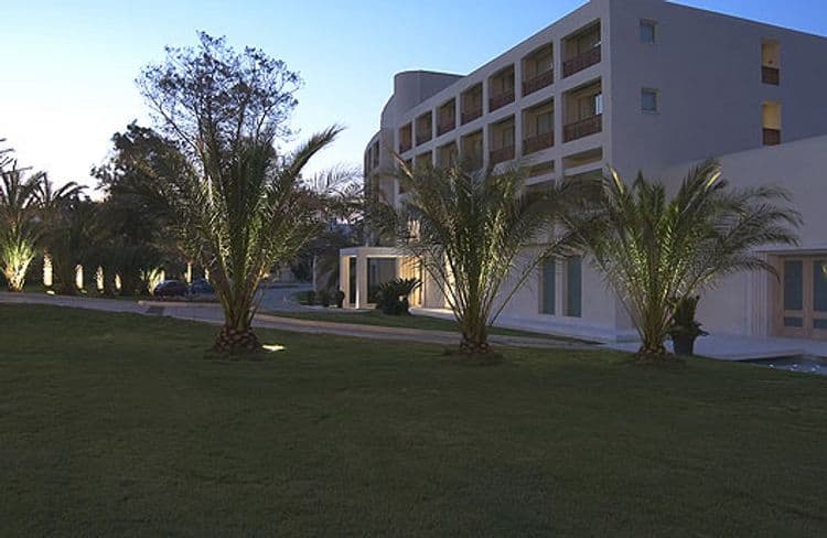 Plaza Resort