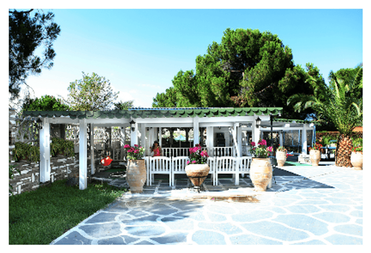 Diaporos Hotel