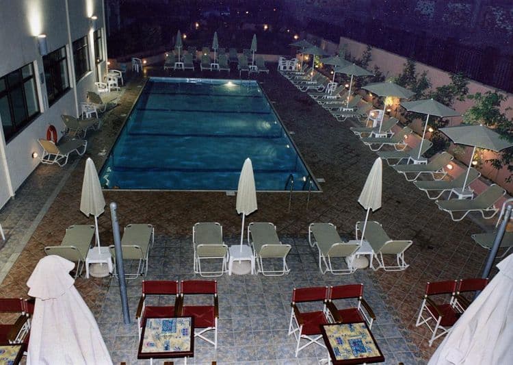 Melrose Hotel