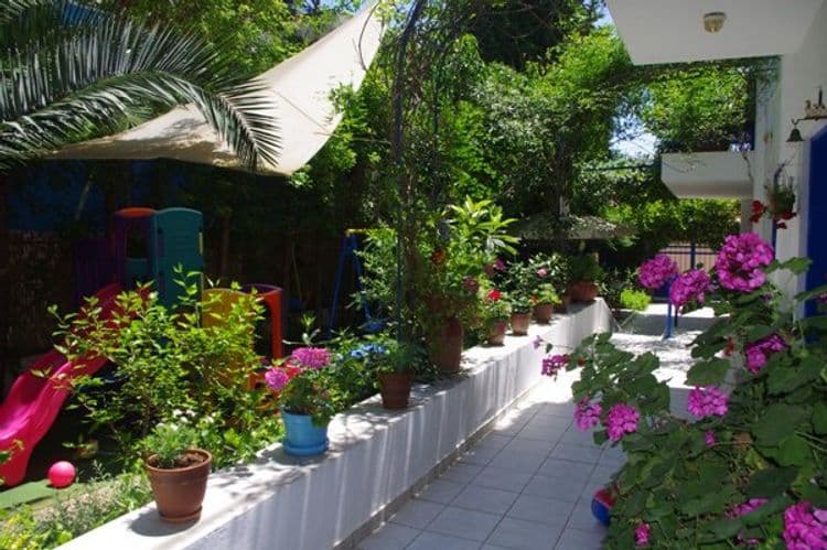 Daphnes Club Hotel Apartments