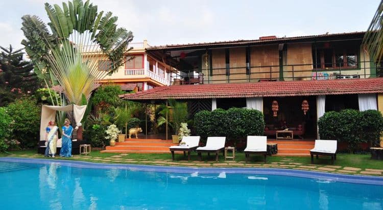 Papa Jolly's Boutique Hotel