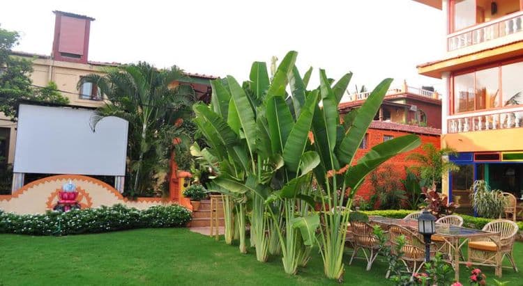 Papa Jolly's Boutique Hotel