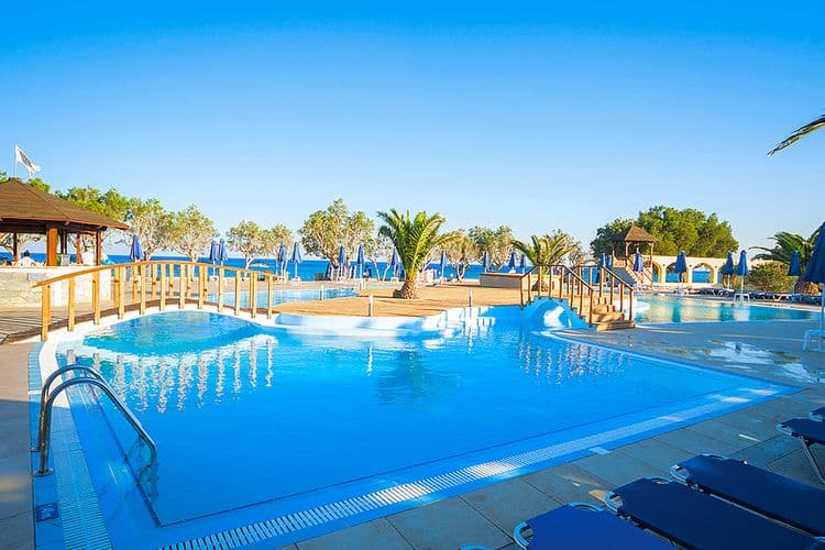 Dessole Blue Star Resort