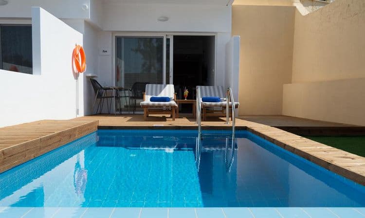 Lavris Hotel Bungalows