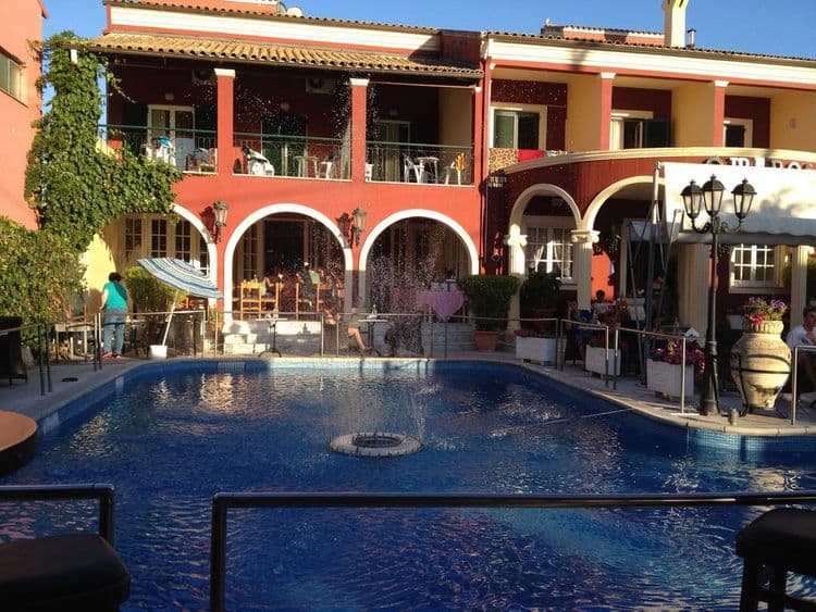 Omiros Hotel