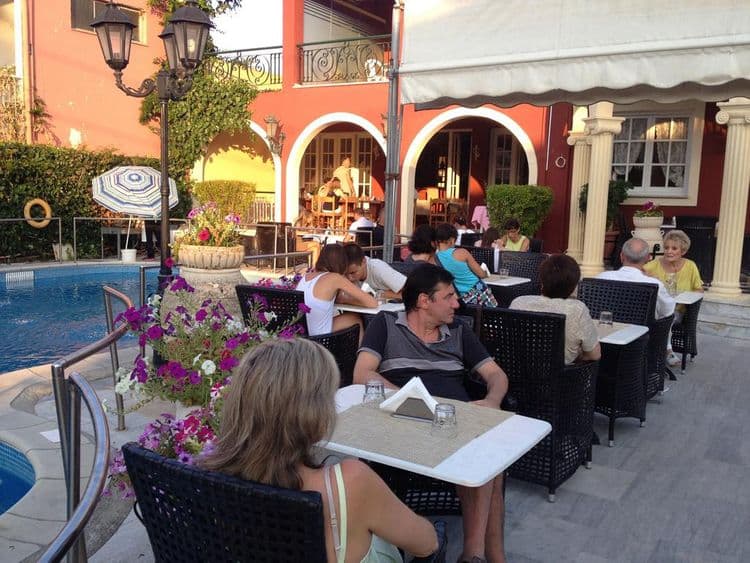 Omiros Hotel