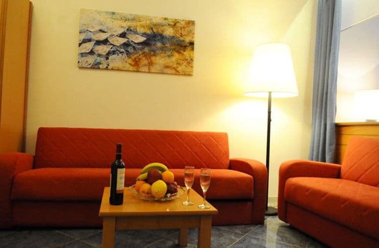 Ithea Suites Hotel