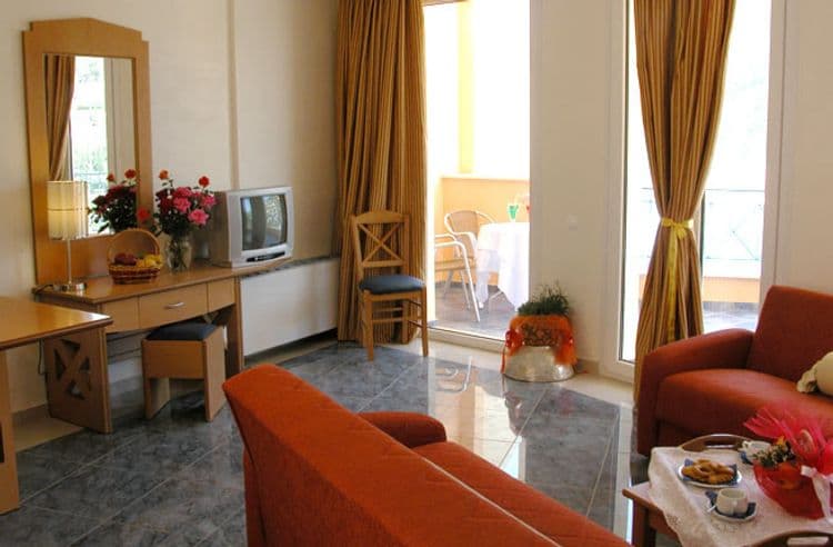 Ithea Suites Hotel