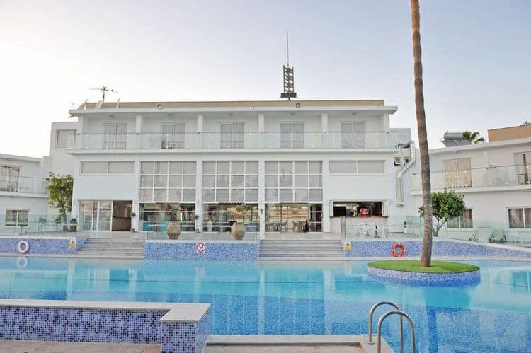 Fedrania Gardens Hotel
