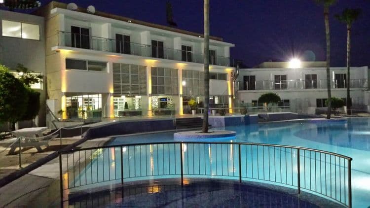 Fedrania Gardens Hotel