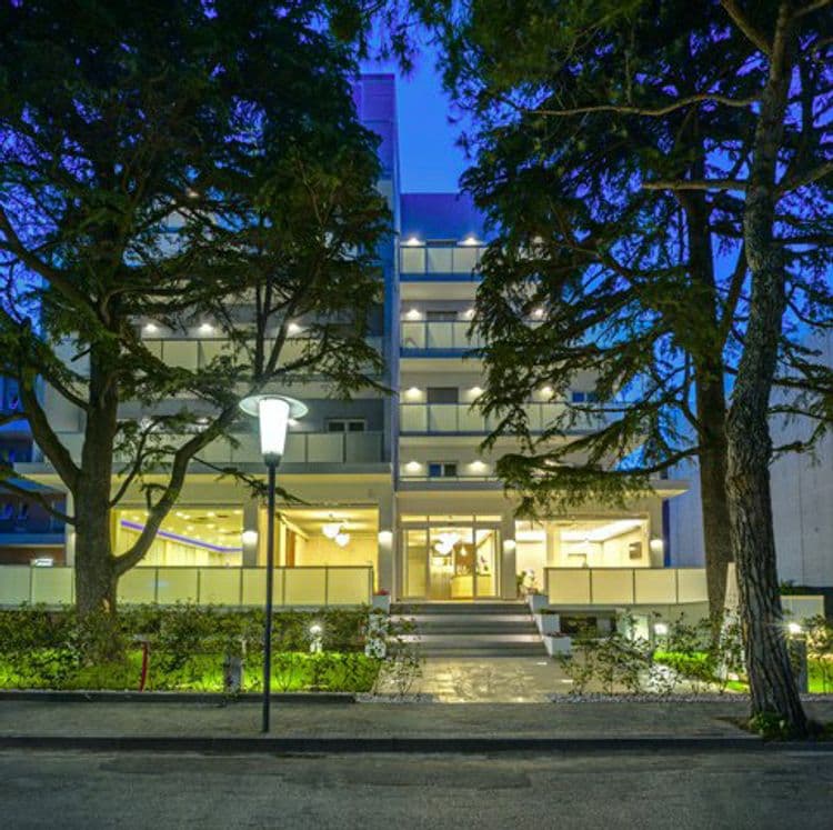 Albatros Hotel