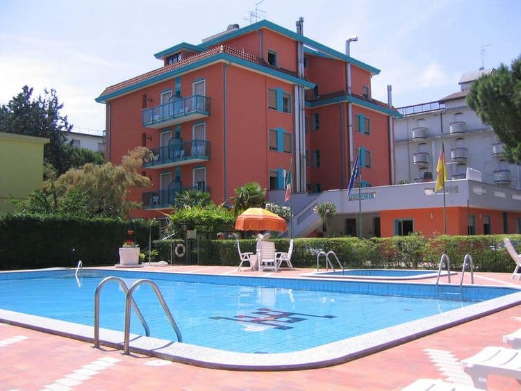 Altinate Hotel