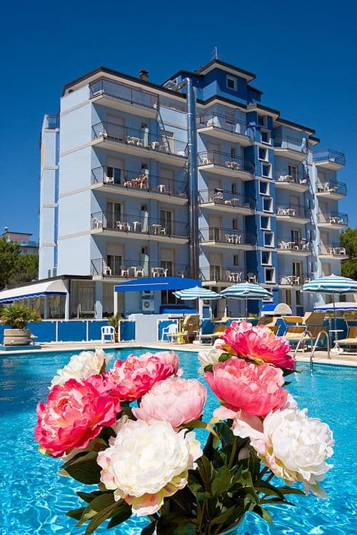 Jet Hotel