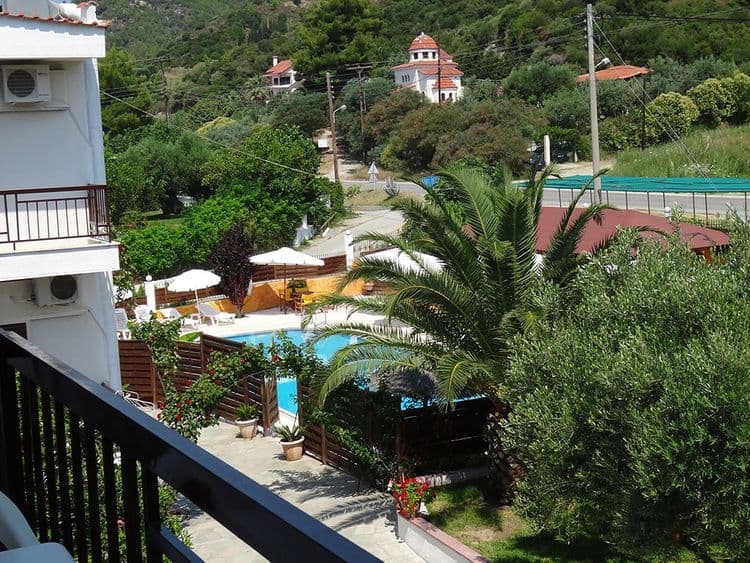 Leonidas Studios Apartments