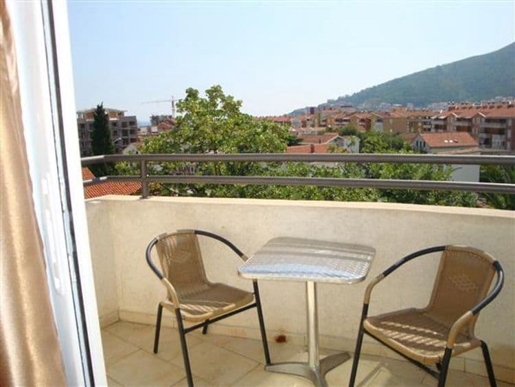 Apartament Mistic