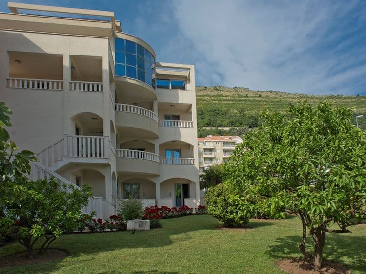 Villa V Lux