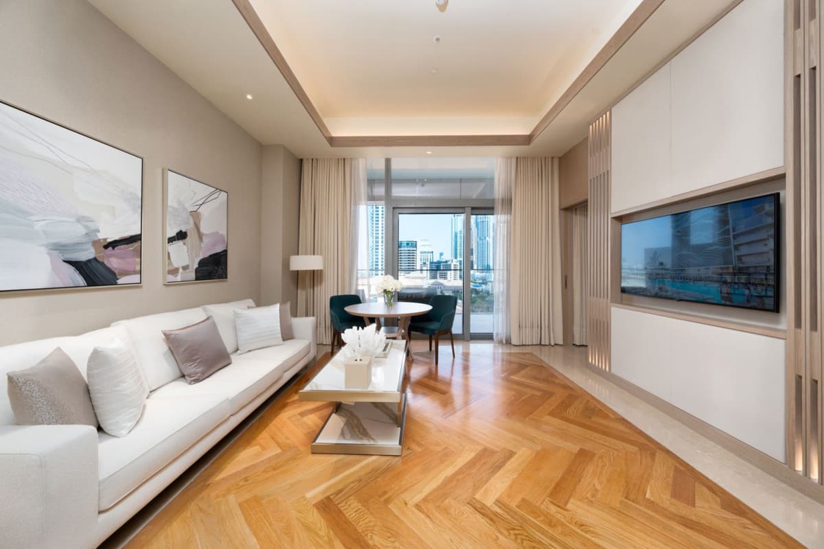 FIVE Luxe