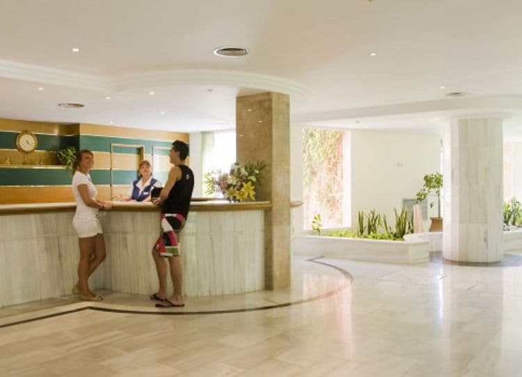 Ola Hotel Maioris