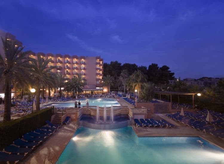 Ola Hotel Maioris