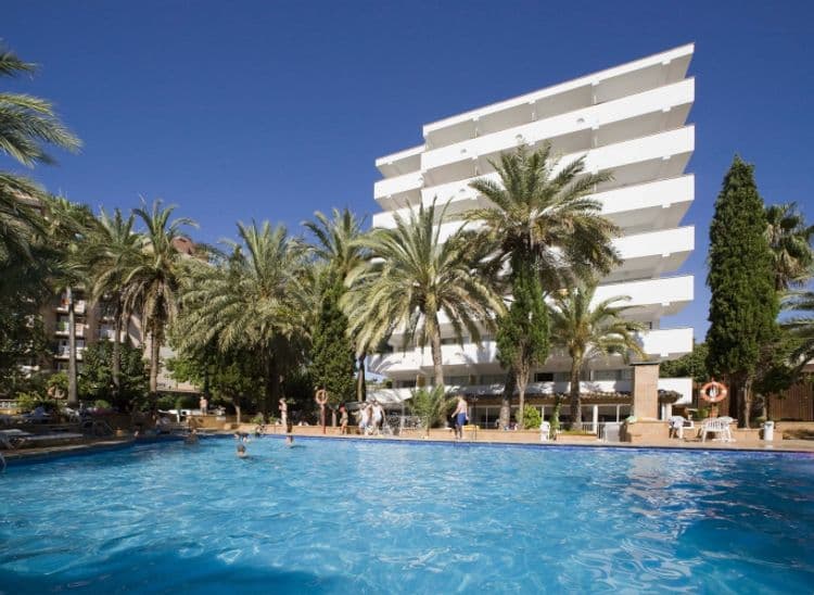 Ola Club Panama Hotel