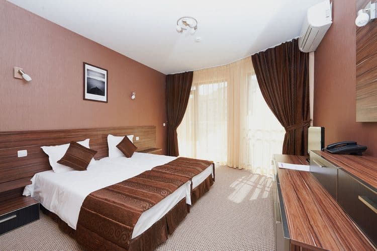 Coral Family Hotel
