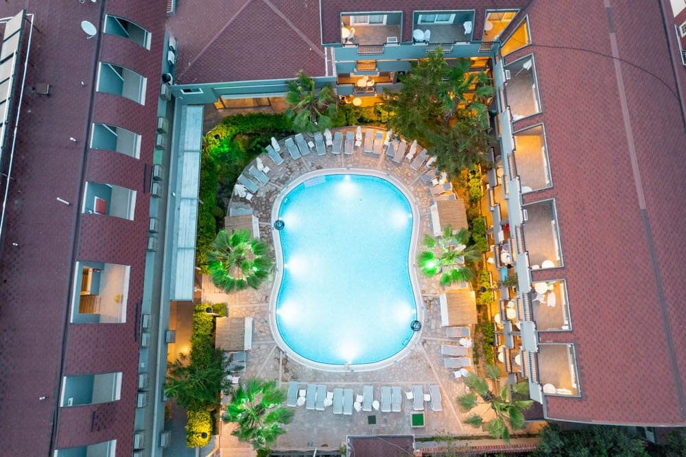 Sun City Apartments & Hotel