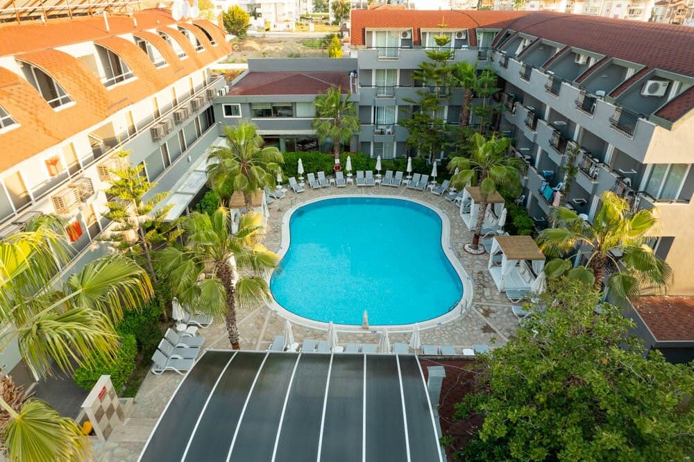 Sun City Apartments & Hotel