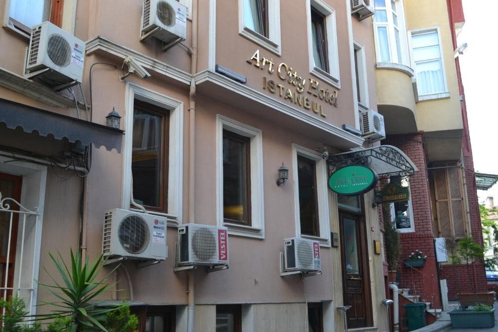 ART CITY HOTEL