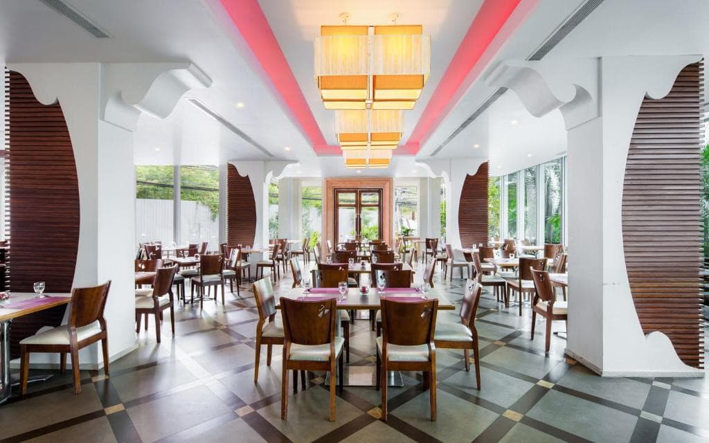 Aiyara Grand Hotel