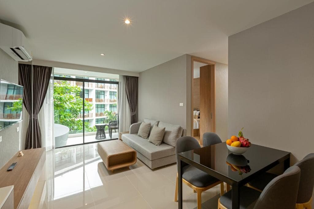WYNDHAM GARDEN NAITHON PHUKET