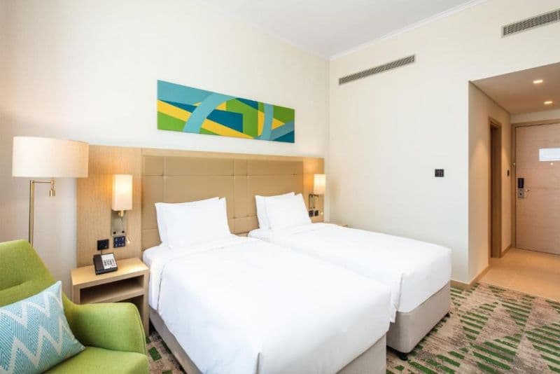 Holiday Inn & Suites Dubai Science Park Al Barsha
