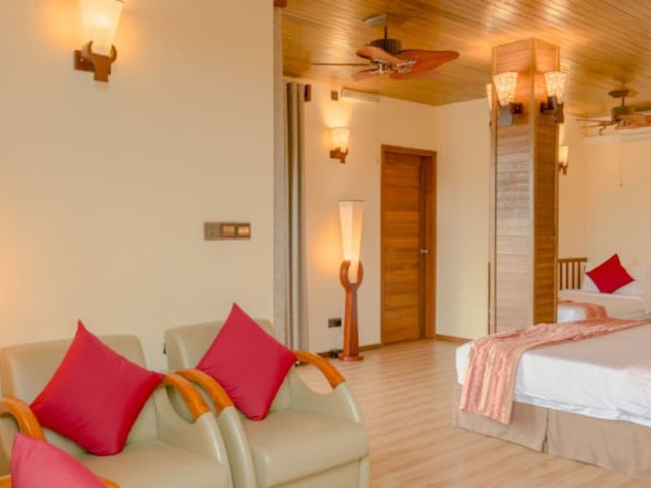ARAAMU HOLIDAYS & SPA