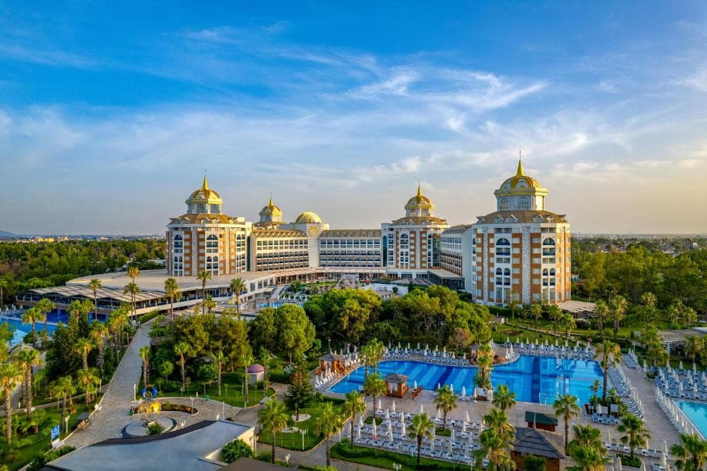 Delphin Be Grand Resort
