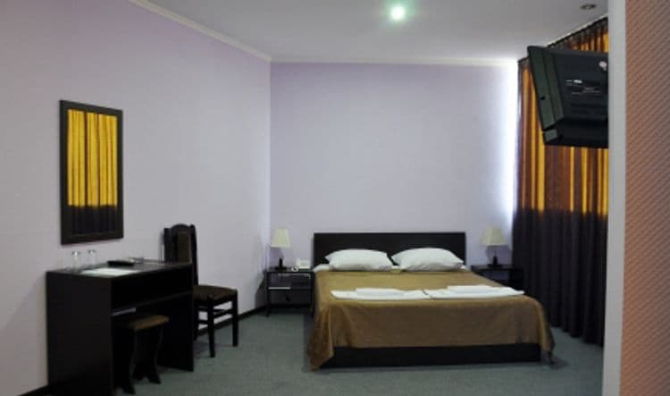 Shine Palace