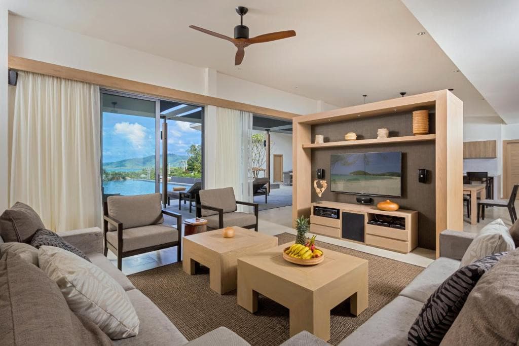 Casabay Luxury Pool Villas
