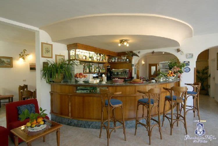Giardino Delle Ninfe E La Fenice