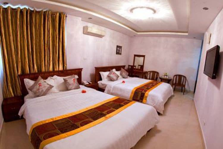 Romeliess Hotel